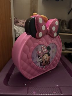 Minnie Makeup Vanity
