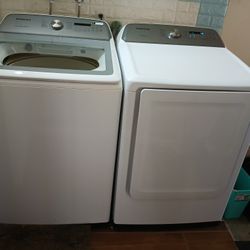 SAMSUNG  Depp Fill Washer  & Drier