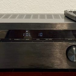 Sony - STRH590 - 725W Hi-Res 4K Ultra HDR Receiver with Tower Speakers