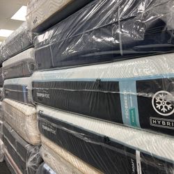 Queen Saatva Mattresses For Sale 