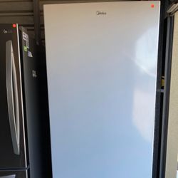 Midea Upright Freezer 21 Cf