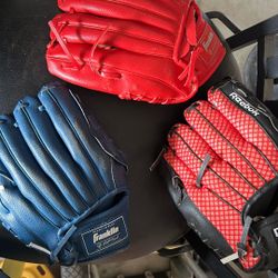 Tball- 3 Gloves Toddlers Small Size Kids 1 Bat For Girl 