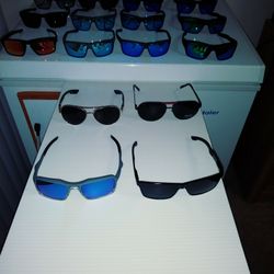 Unisex Sunglasses.   Great For Fishing, The Beach, Or Playing Golf