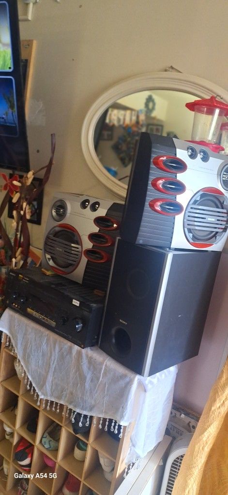 Sony Receiver , Sony Sub-woofer , Phillips Speakers.