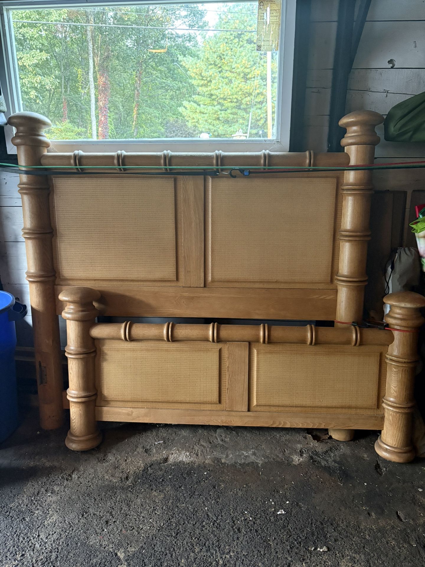 Queen Size Wooden Headboard And Footboard Set