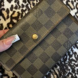 AUTHENTIC LV WALLET