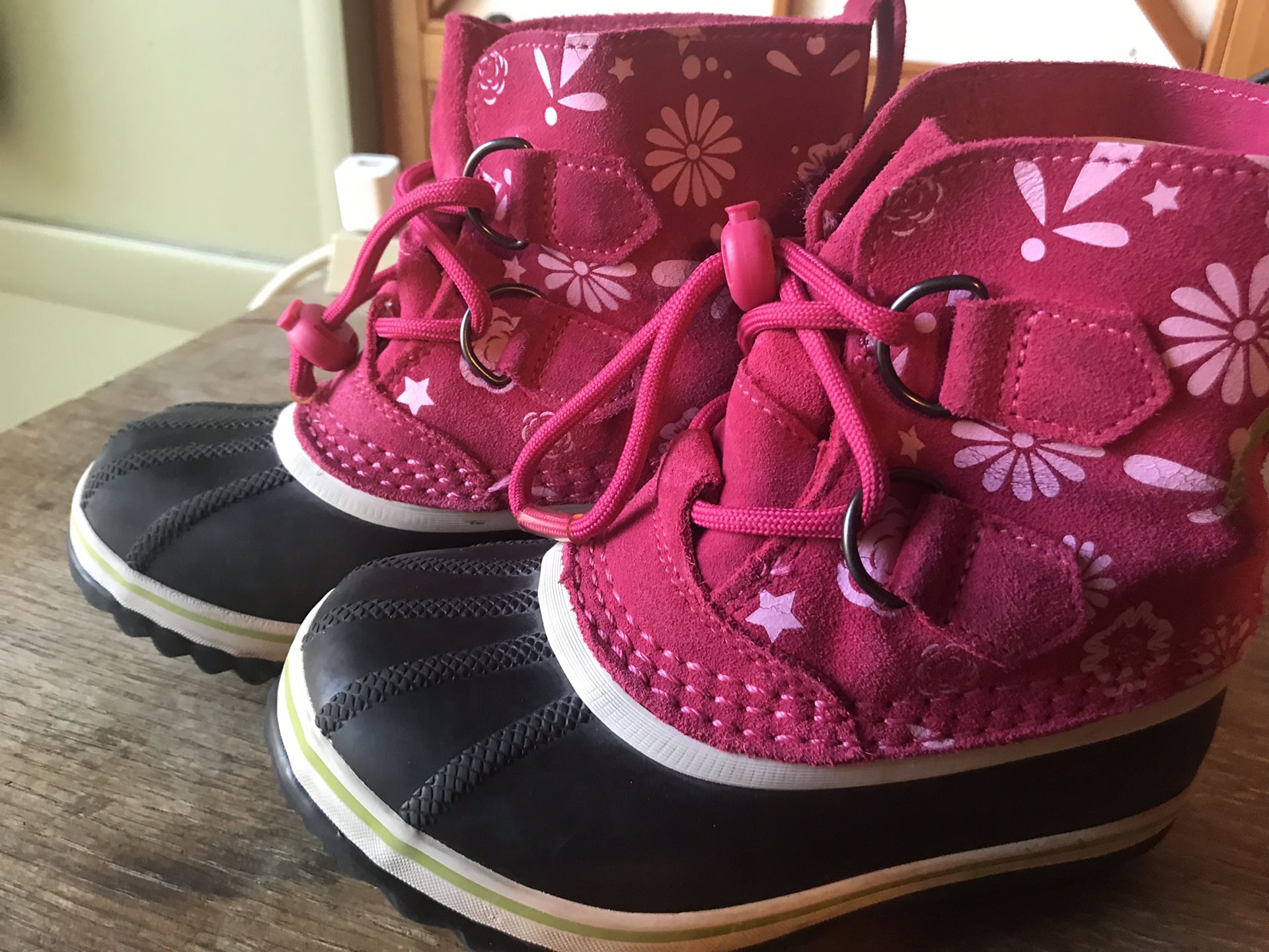 Sorel girls waterproof boots