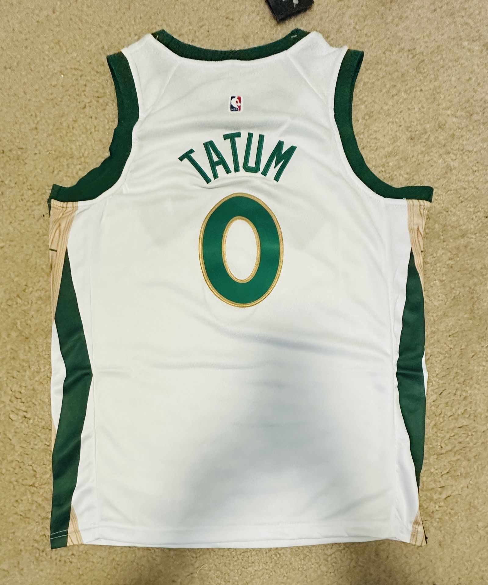 *Youth size* Jayson TATUM Boston Celtics New City Edition NBA Jersey. Size Youth Large. 