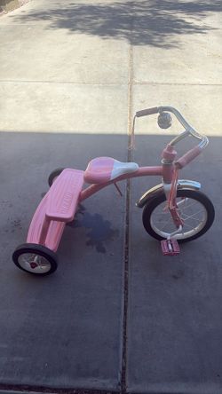 Classic pink duel deck tricycle seat just a little scratched