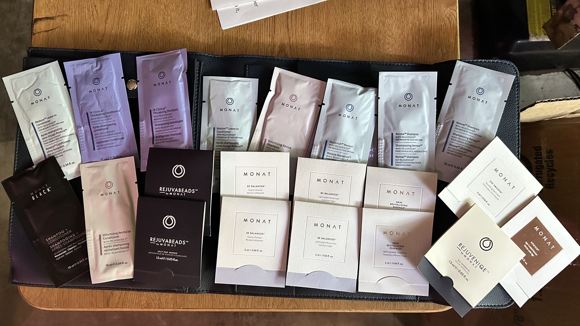 Monat Market Partner Bag Full Of Samples
