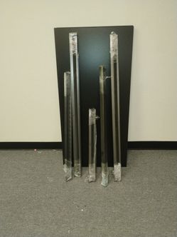Metal shelving unit