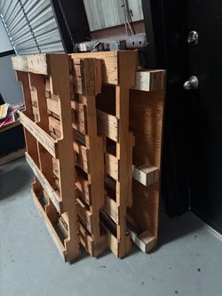 Wood Pallets
