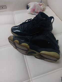 LOUIS VUITTON SNEAKERS MEN'S SIZES for Sale in Carol Stream, IL - OfferUp