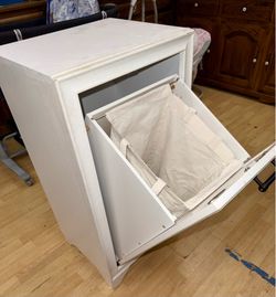 Crosley Tara linen  hamper