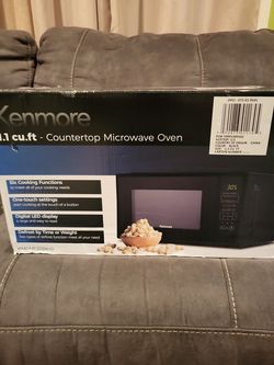 Kenmore 1.1 CU. FT Counter Top Microwave Oven