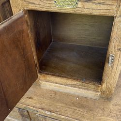 Oak end tables and coffee table