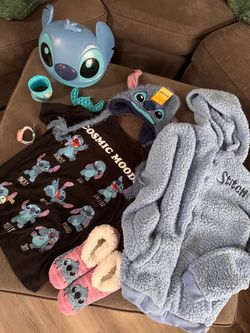 Stitch clothing and accessories bundle