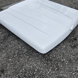 Century Hard Tonneau Cover – 2005–2015 Toyota Tacoma 5’ Bed