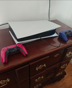 PS5 Disc Edition - Excellent Condition – TESTED &

READY TO PLAY🎮