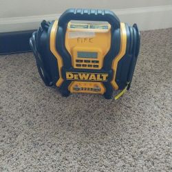 Dewalt Jump Starter