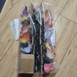 Avon Gift Collection Fiber Optic Butterfly Garland Lighted 12 Butterflies NEW NOS 2003 - SEALED / **INDOOR USE ONLY**