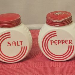 Vintage  Anchor Hocking Fire King Milk Glass Salt/Pepper Shakers