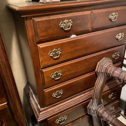 Dresser Set 