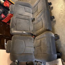 00-06 Silverado/gmc Rear Seats