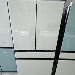 Samsung New Fridge Bespoke  With Beverage Center 