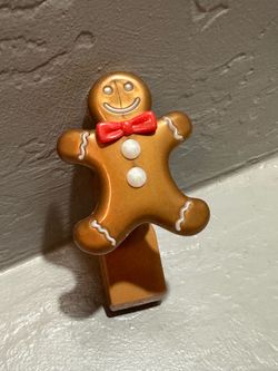 Gingerbread wallflower