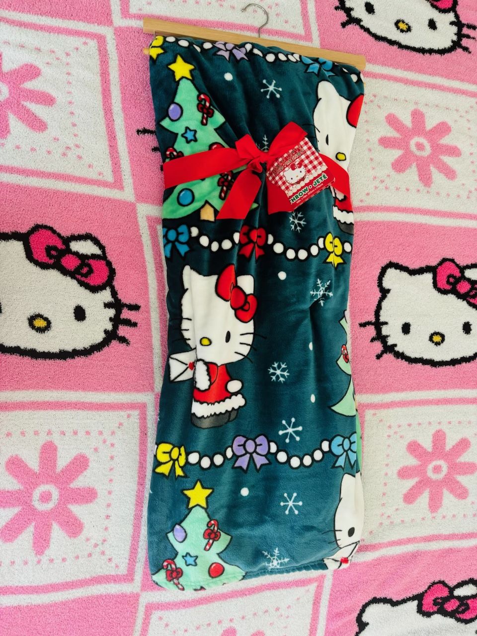 Sanrio Hello Kitty Blanket