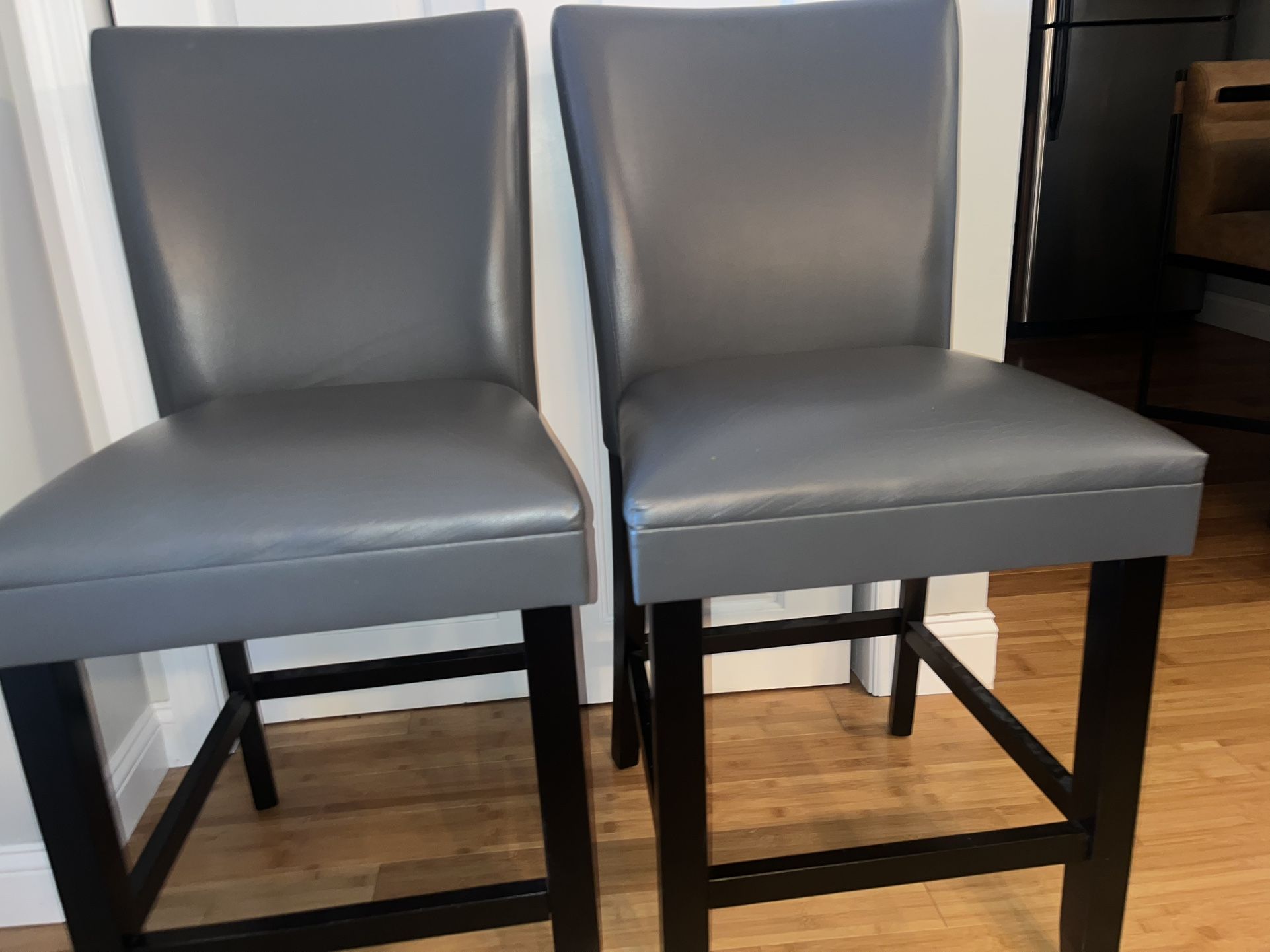 Wayfair 2 New Kitchen Counter Chairs. . Mint condition. Framingham . Pick up /cash only. 
