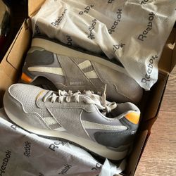 Reebok work shoes 