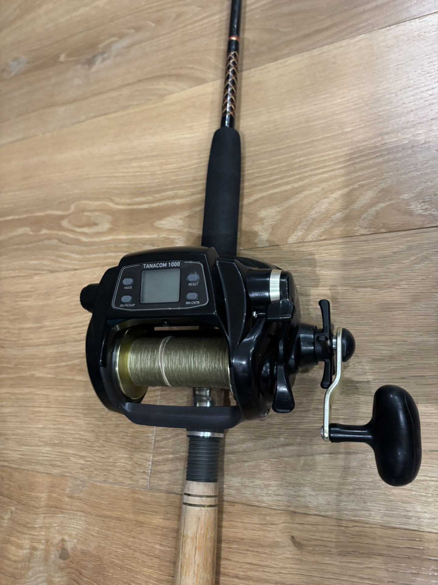 Daiwa tanacom Bull 1000 Kite Fishing Rod And Reel