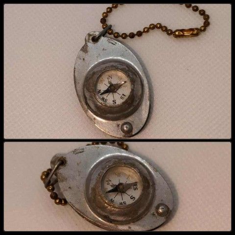 VINTAGE SILVER  METAL NAVIGATION COMPASS POCKET KEYCHAIN ANTIQUE KEEPSAKE COLLECTABLE