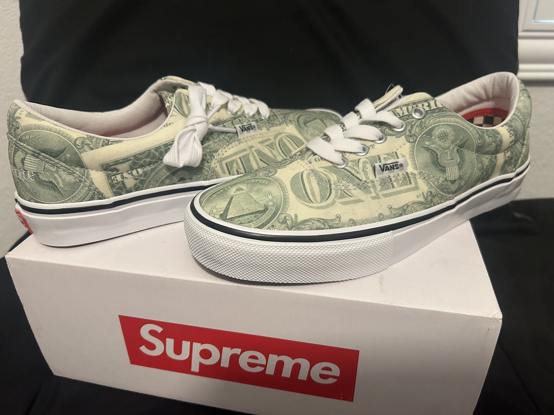 8.5 Supreme Vans