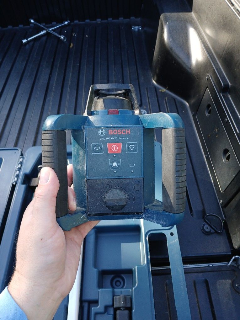 Bosch Self Leveling Laser Kit