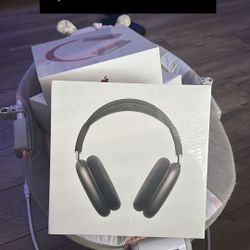 Black AirPod Max Pros 