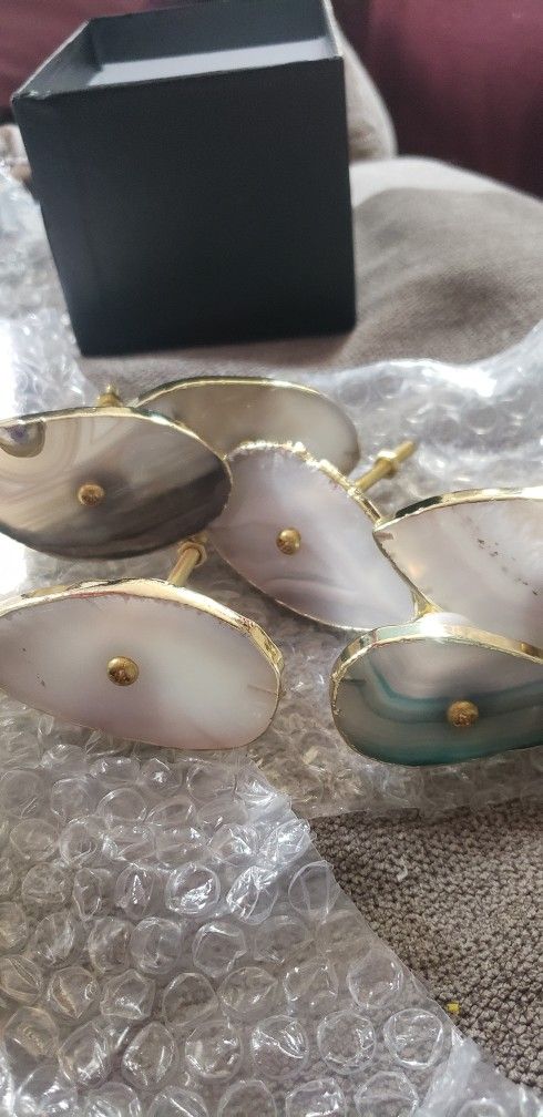 Set of 6 White Agate Slices Knobs for Dresser Drawers Unique Kitchen Cabinet Knobs Antique Decorative Knobs for Wardrobe Cupboard Gold Vintage Stone P