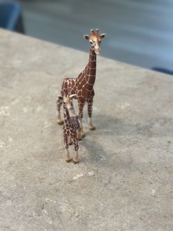 Schleich set giraffes