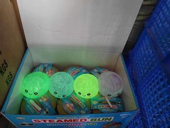 DUMPLING SQUISHY GLOW IN THE DARK
