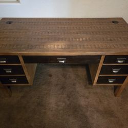 Desk, 60in X 28in
