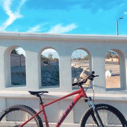 Giant Talon 2 Mountain Bike