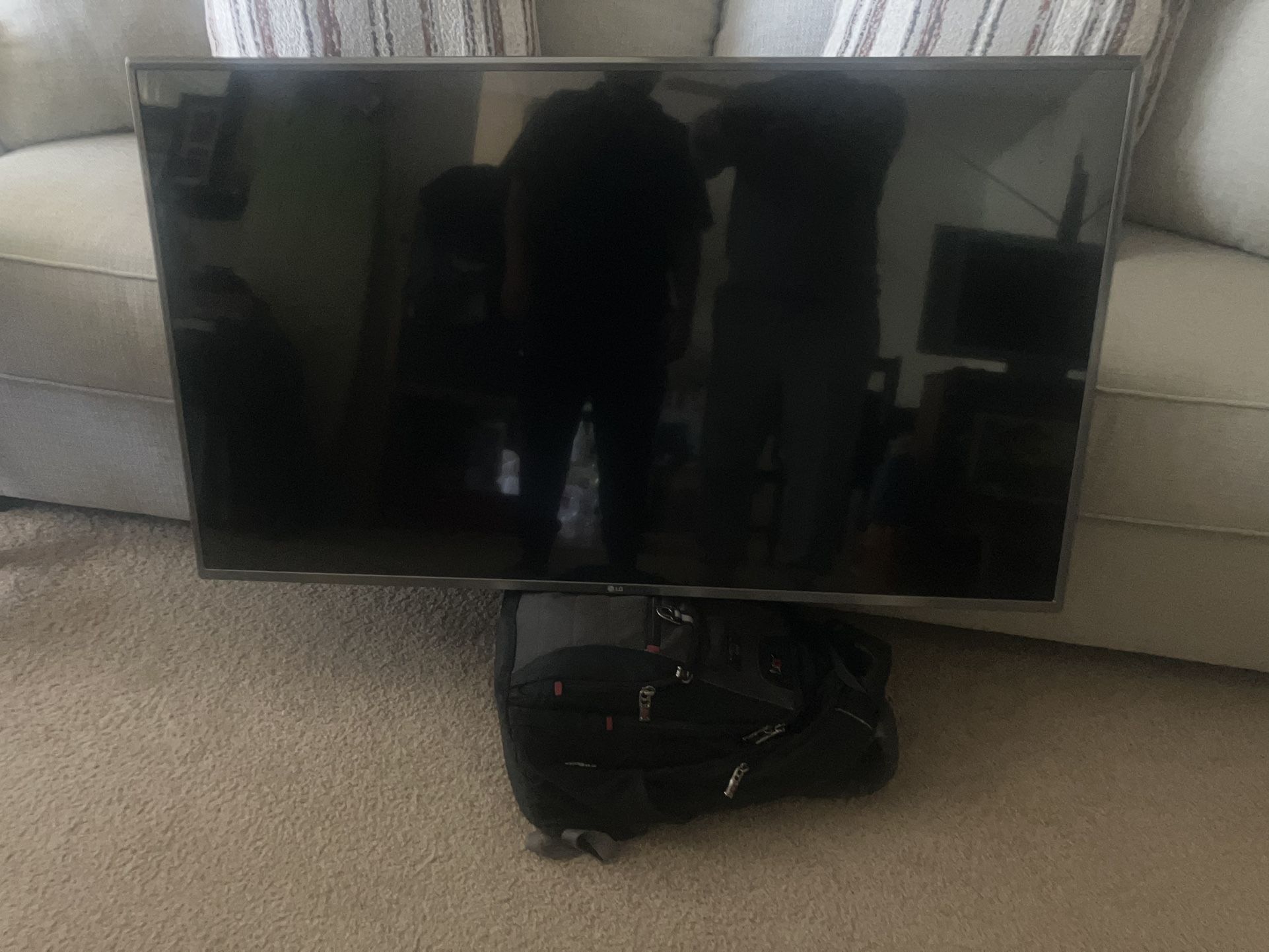 50 inch Smart Flat Screen TV