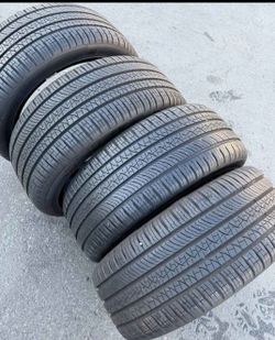 285 40 20 pirelli Tires Con 80% de Vida Las 4