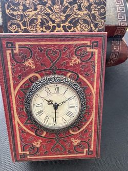 Vintage-Style Book Box with Quartz Clock