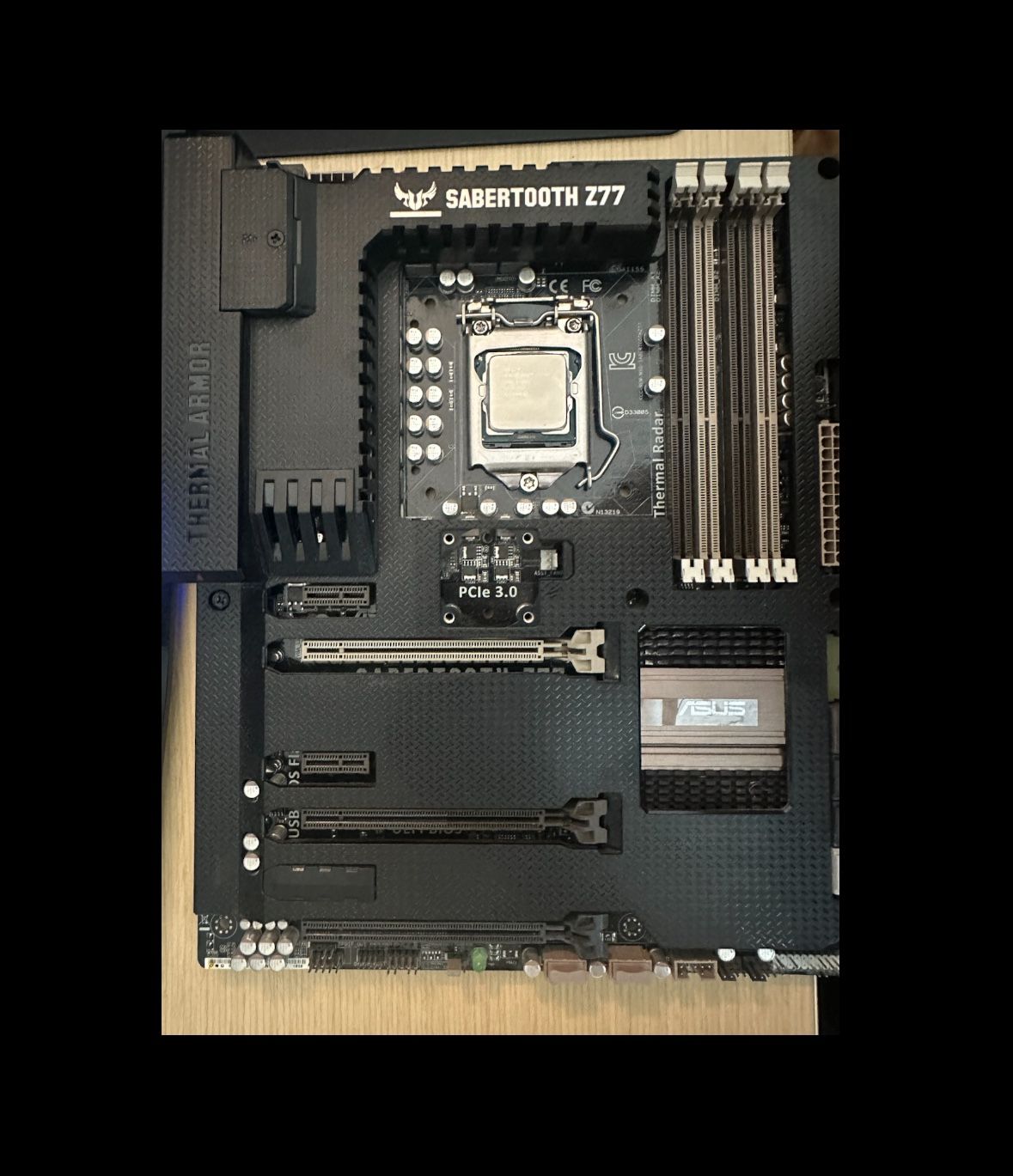 ASUS  Sabertooth Z77 Motherboard + Intel Core i7 3770k CPU