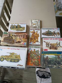 WW2 military model kit lot $150 1/35 scale
