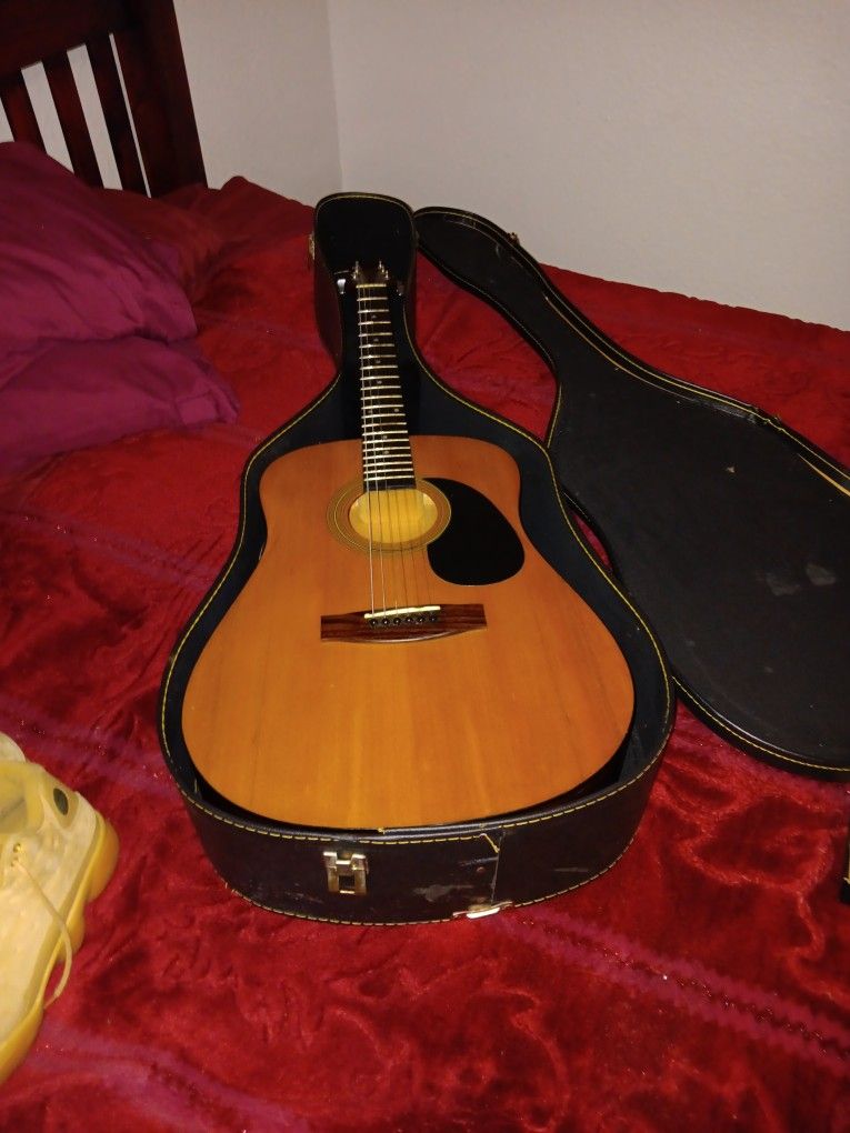 Guitar