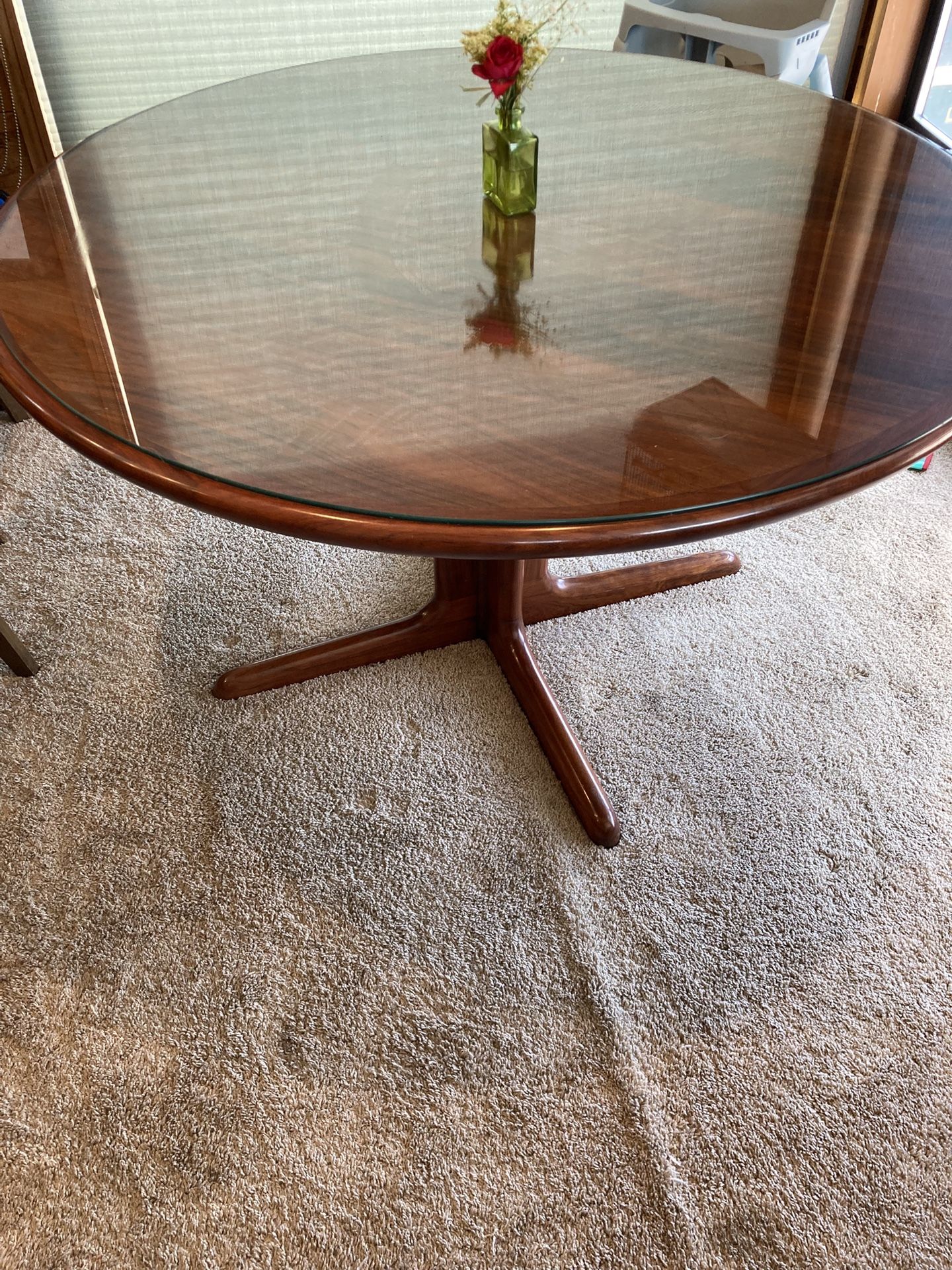 Table (dining table or conference table) With 2 Leaves